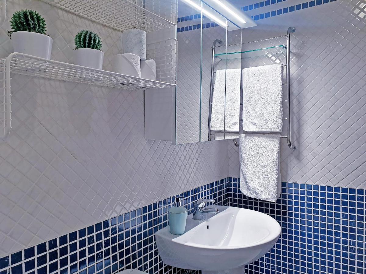 Atico Con Terraza Privada Lejlighed Sevilla Eksteriør billede